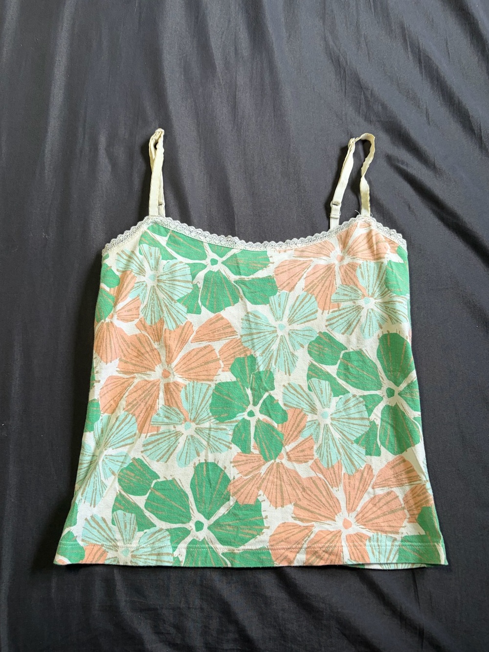 Apostrophe green and orange floral cami top with lace trim. Size S (6-8).